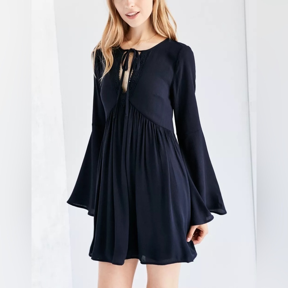 Urban Outfitters Ecote Crochet-Trim Bell-Sleeve
Mini Dress Size XS